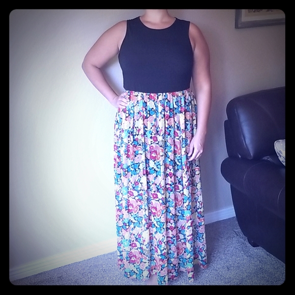 Dresses & Skirts - 🌵Floor length Maxi Dress Plus size🌵
